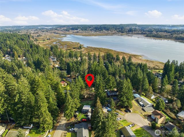 20 NE Matthew Court, Belfair, WA 98528