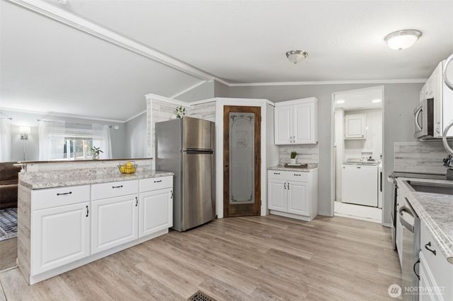 20 NE Matthew Court, Belfair, WA 98528