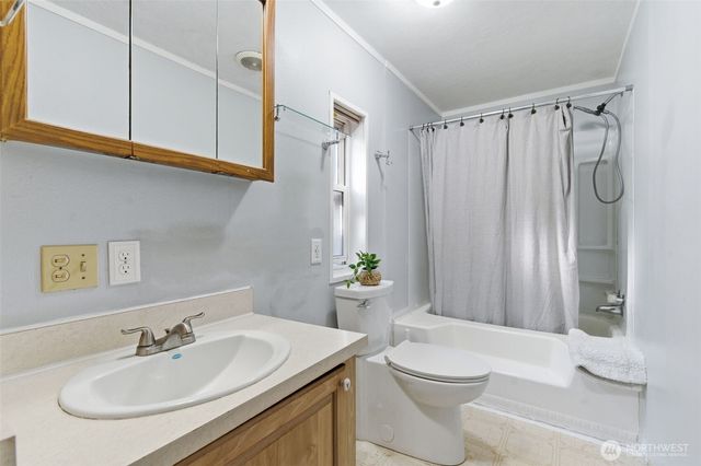 20 NE Matthew Court, Belfair, WA 98528