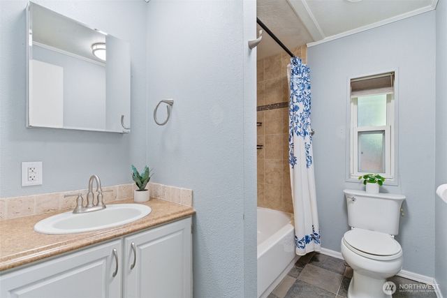 20 NE Matthew Court, Belfair, WA 98528