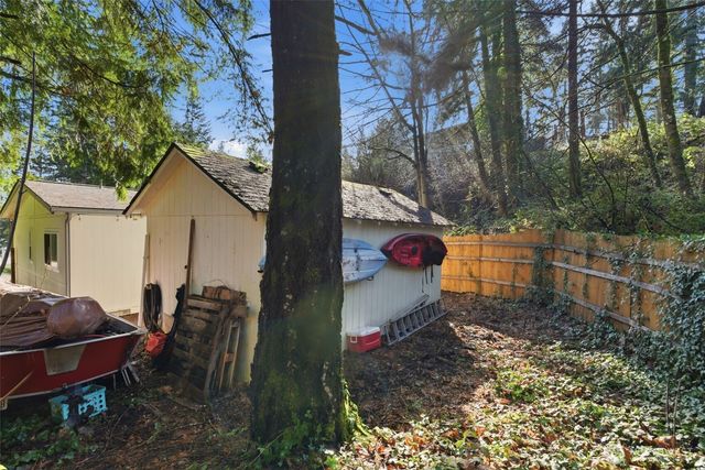 20 NE Matthew Court, Belfair, WA 98528