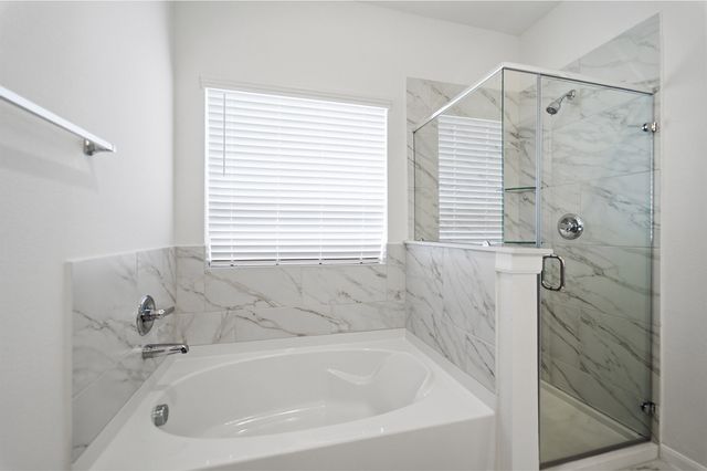 424 Bronco Drive, Waxahachie, TX 75165