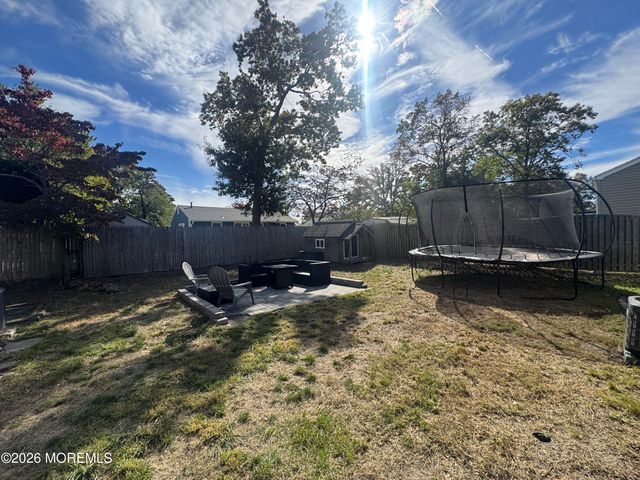 223 Windward Avenue, Beachwood, NJ 08722