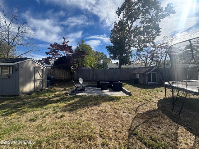 223 Windward Avenue, Beachwood, NJ 08722