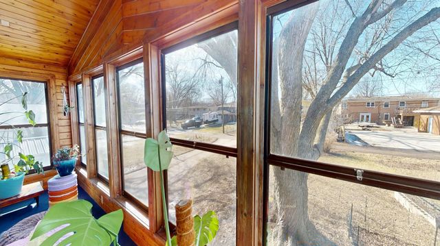 1606 Frank Hall Drive, Albert Lea, MN 56007