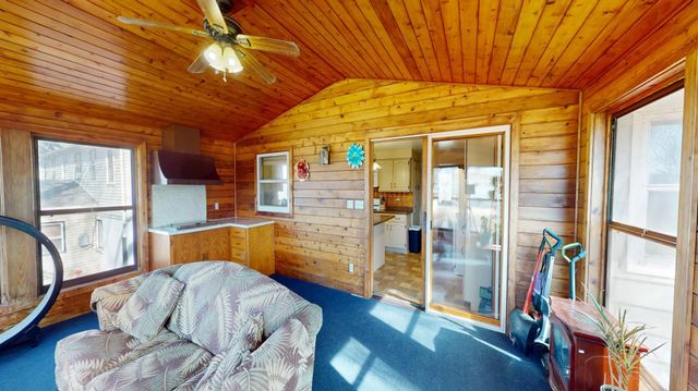 1606 Frank Hall Drive, Albert Lea, MN 56007