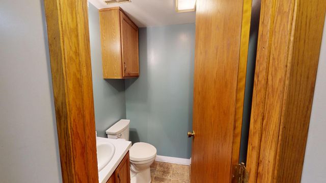 1606 Frank Hall Drive, Albert Lea, MN 56007