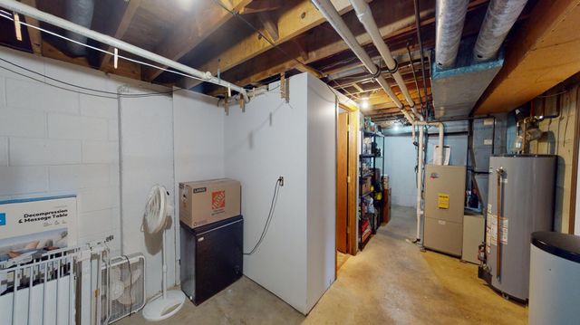 1606 Frank Hall Drive, Albert Lea, MN 56007