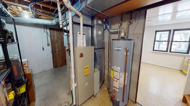 1606 Frank Hall Drive, Albert Lea, MN 56007