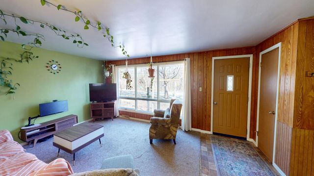 1606 Frank Hall Drive, Albert Lea, MN 56007