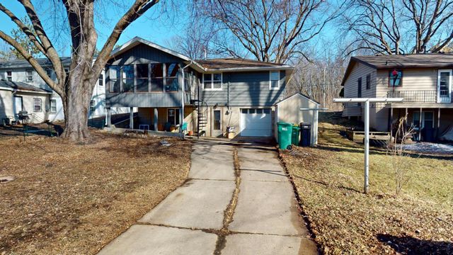 1606 Frank Hall Drive, Albert Lea, MN 56007
