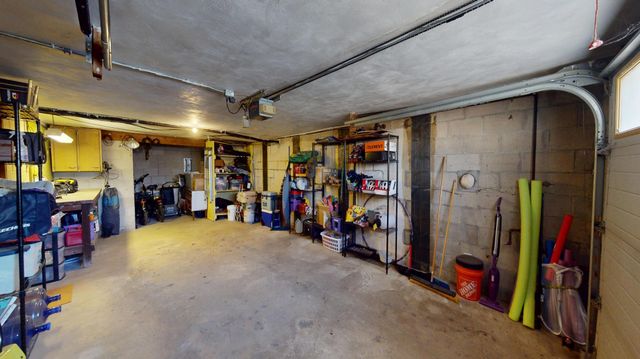 1606 Frank Hall Drive, Albert Lea, MN 56007