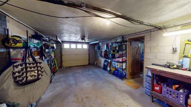 1606 Frank Hall Drive, Albert Lea, MN 56007