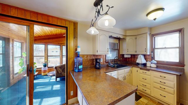 1606 Frank Hall Drive, Albert Lea, MN 56007