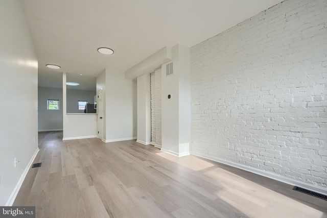 25 S HILTON ST, Baltimore, MD 21229
