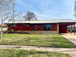 604 Maple Street, Sikeston, MO 63801
