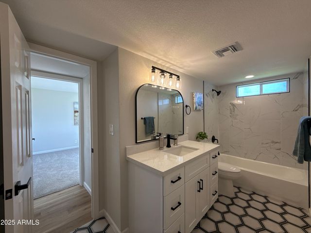 1714 E DANA Avenue, Mesa, AZ 85204