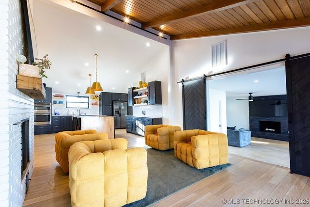 2709 E 61st Street, Tulsa, OK 74136