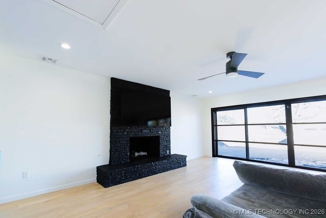 2709 E 61st Street, Tulsa, OK 74136