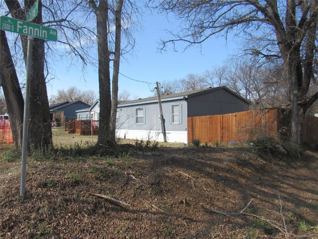 501 W Collins Street, Denison, TX 75020