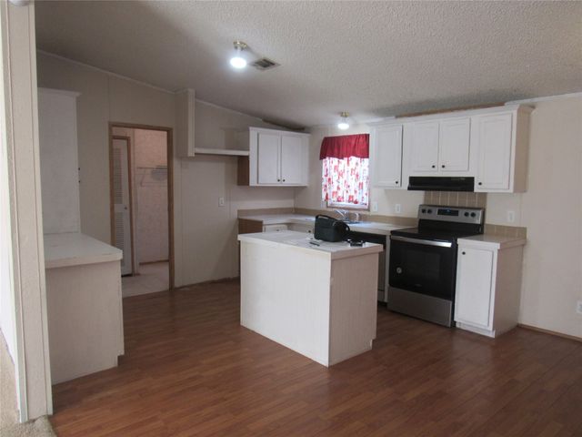 501 W Collins Street, Denison, TX 75020