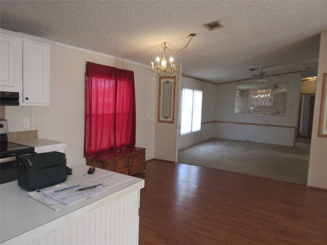 501 W Collins Street, Denison, TX 75020