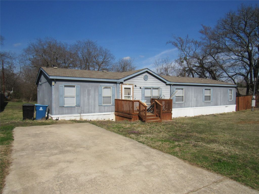 501 W Collins Street, Denison, TX 75020