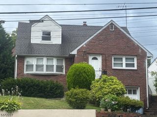 375 Brook Ave, Passaic City, NJ 07055