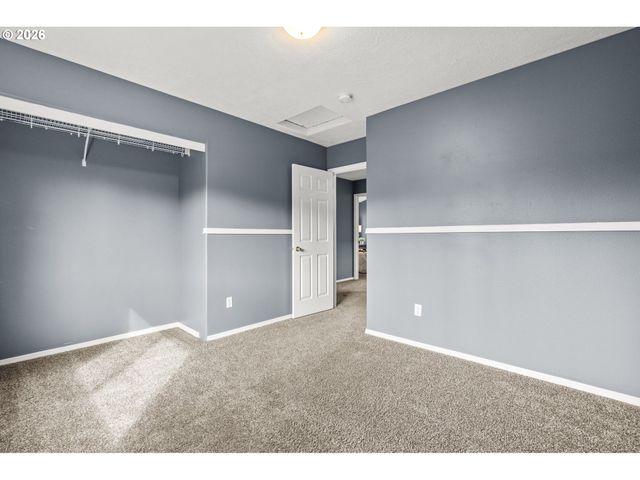 38882 HASKINS St, Sandy, OR 97055