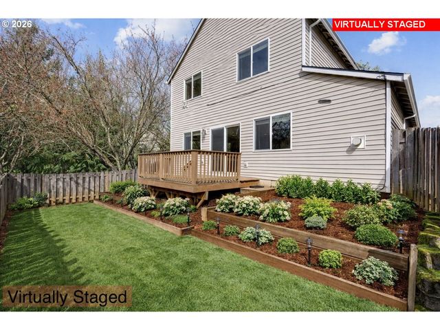 38882 HASKINS St, Sandy, OR 97055