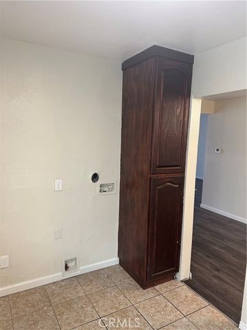 1512 W 103rd, Los Angeles, CA 90047