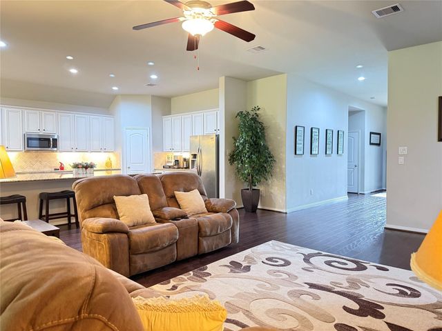 9146 Sierra Del Carmen, Conroe, TX 77303