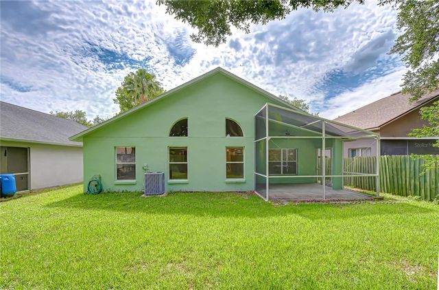 18927 TWINBERRY DRIVE, Tampa, FL 33647