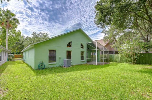 18927 TWINBERRY DRIVE, Tampa, FL 33647