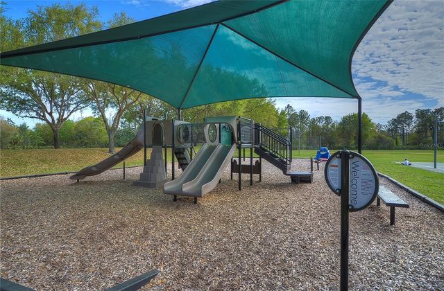 18927 TWINBERRY DRIVE, Tampa, FL 33647