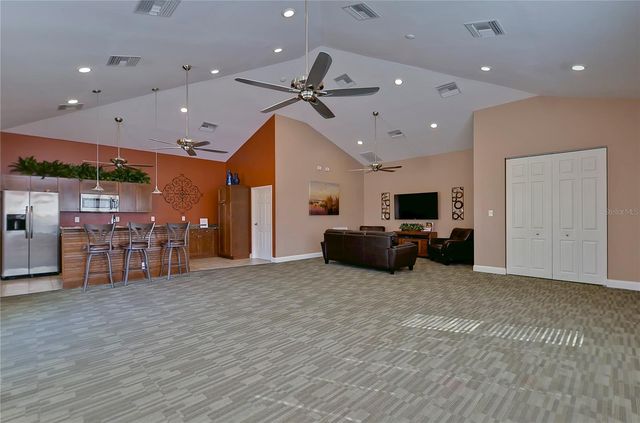 18927 TWINBERRY DRIVE, Tampa, FL 33647