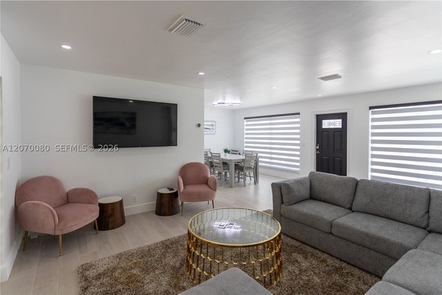 4010 Johnson St, Hollywood, FL 33021