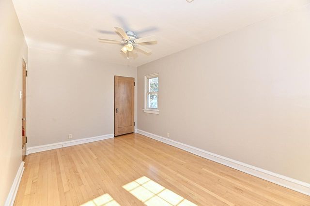 7926 Hillcrest DRIVE, Wauwatosa, WI 53213