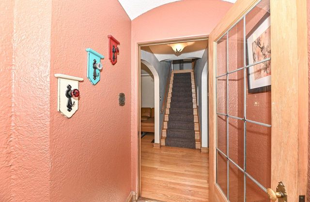 7926 Hillcrest DRIVE, Wauwatosa, WI 53213