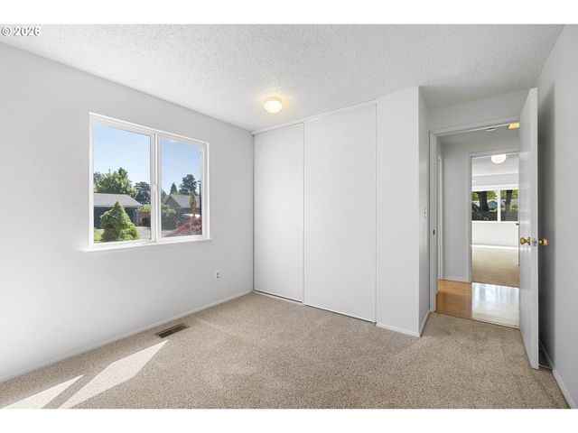 1950 Sw Leewood Dr, Beaverton, OR 97003