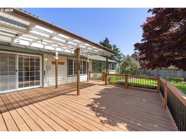 1950 Sw Leewood Dr, Beaverton, OR 97003