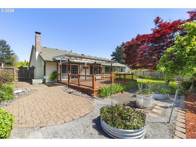 1950 Sw Leewood Dr, Beaverton, OR 97003