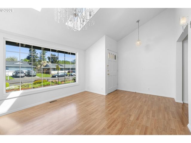 1950 Sw Leewood Dr, Beaverton, OR 97003