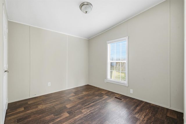 114 Dolphin Harbor N, Baytown, TX 77523