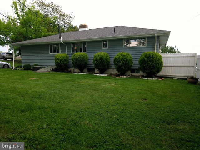 1085 CHAMBERS ST, Harrisburg, PA 17113