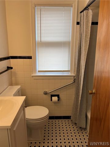 695 Mount Vernon Road, Cheektowaga, NY 14215