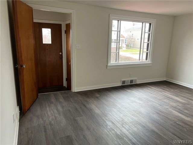 695 Mount Vernon Road, Cheektowaga, NY 14215