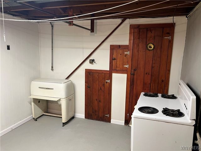 695 Mount Vernon Road, Cheektowaga, NY 14215