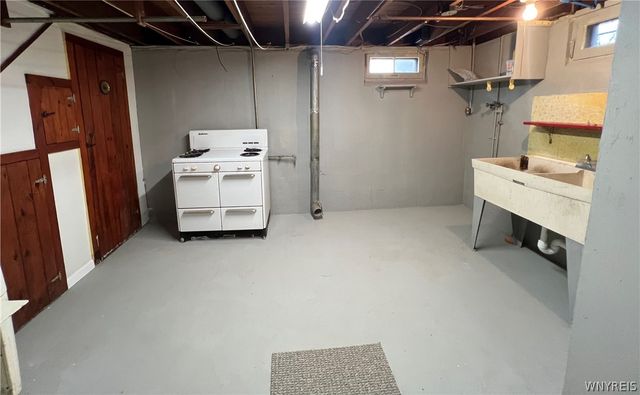 695 Mount Vernon Road, Cheektowaga, NY 14215