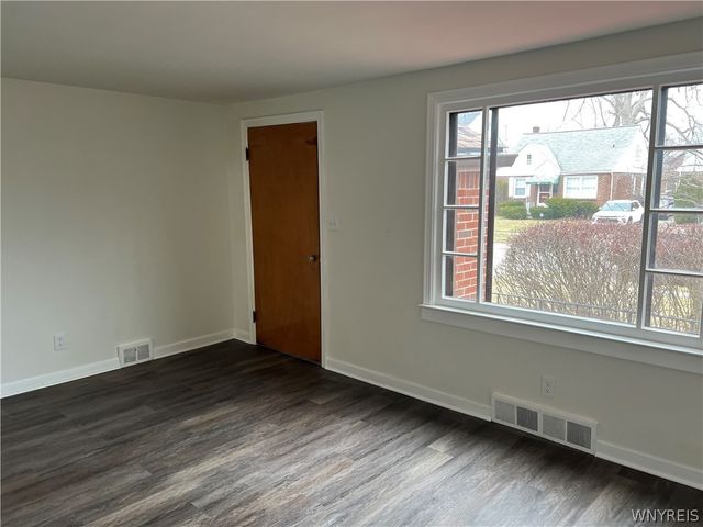 695 Mount Vernon Road, Cheektowaga, NY 14215